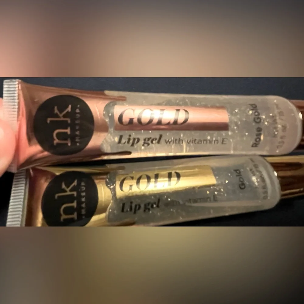 New 2 Pk New York Gold & Rose Gold Will Leave Yr Lips 👄 Fabulous Plump Lips